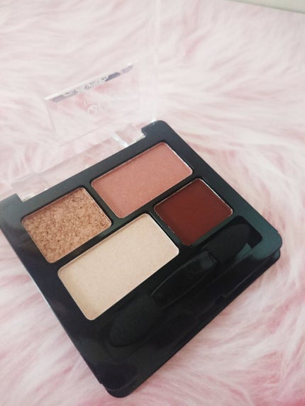 リラクシーアイシャドウ/GENE TOKYO/アイシャドウパレットを使ったクチコミ(2枚目)