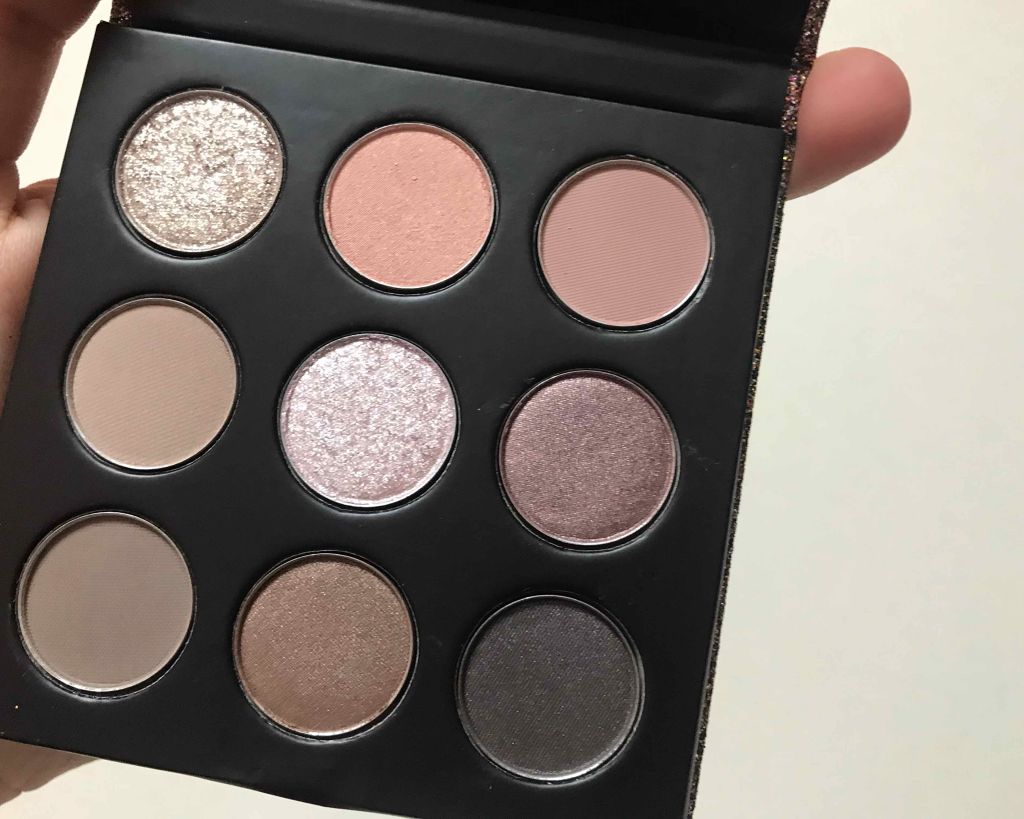 タイニートゥインクル カラーアイズ/ETUDE/アイシャドウパレットを使ったクチコミ(2枚目)