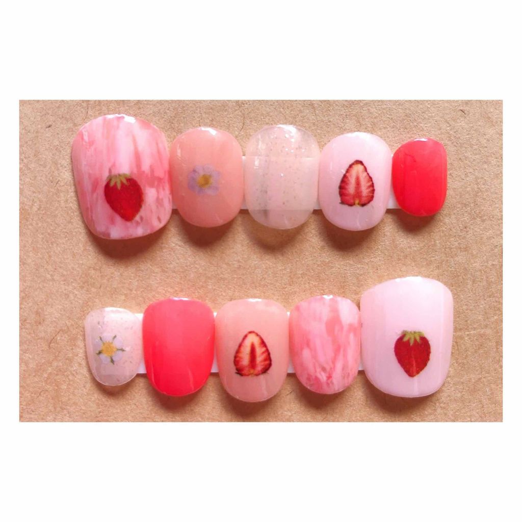 ネイルファンデーション/パラドゥ/マニキュアを使ったクチコミ（2枚目）