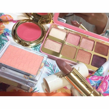 ティックルドピーチ ミニ アイシャドウ パレット/Too Faced/アイシャドウパレットを使ったクチコミ（2枚目）