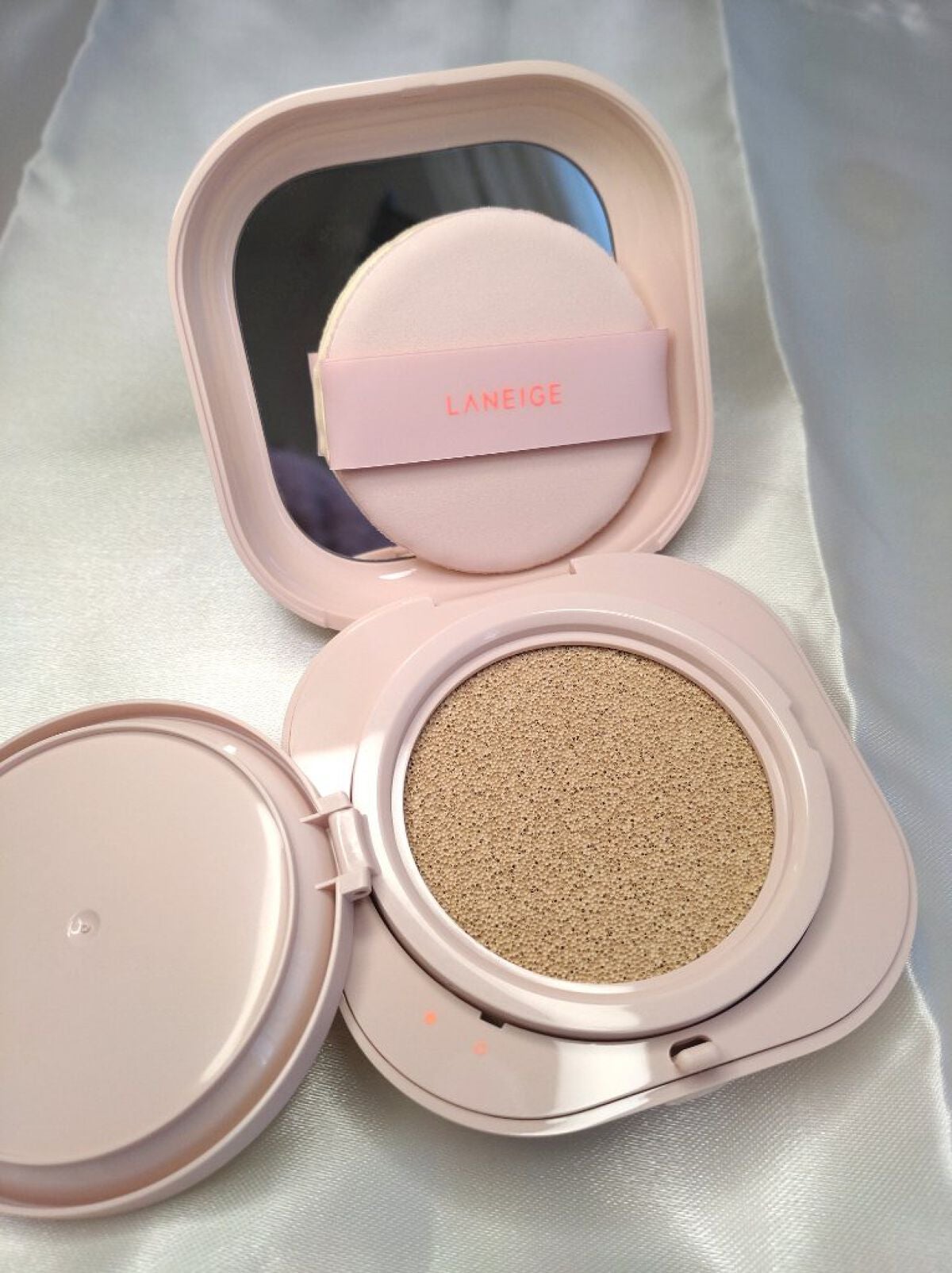 ネオクッション グロウ/LANEIGE/クッションファンデーションを使ったクチコミ(2枚目)