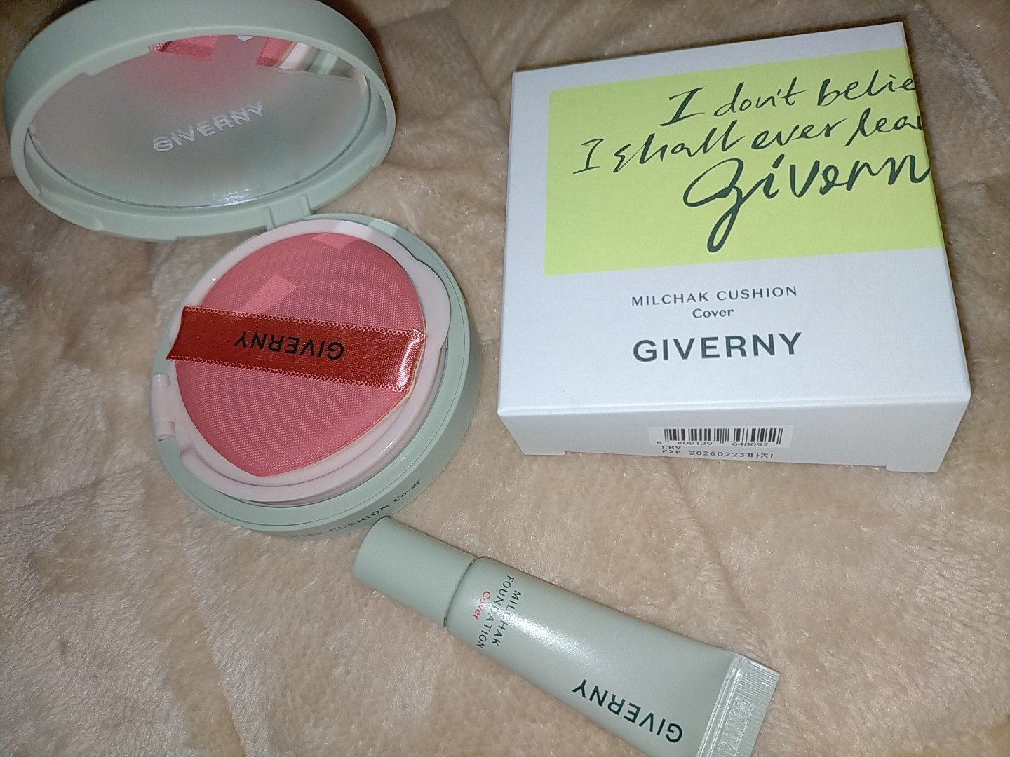 密着カバークッション 23 ミディアムベージュ/GIVERNY/クッションファンデーションを使ったクチコミ（2枚目）