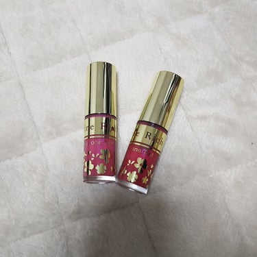 【Newリップ💄💋✨】

最近お気に入りのティント💓
こちらはプレゼントで頂きました😌感謝😌

シャインリッチ
オールインワンティント03&04

画像２枚目の
上側 03 スパークルチェリー
下側 0