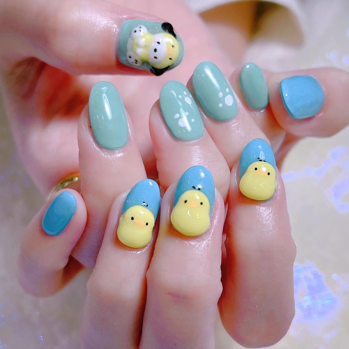 なかやまちえこ on LIPS 「🐥🐥🐥⠀⠀#nail#nails#nailart#ネイル#美甲..」(1枚目)
