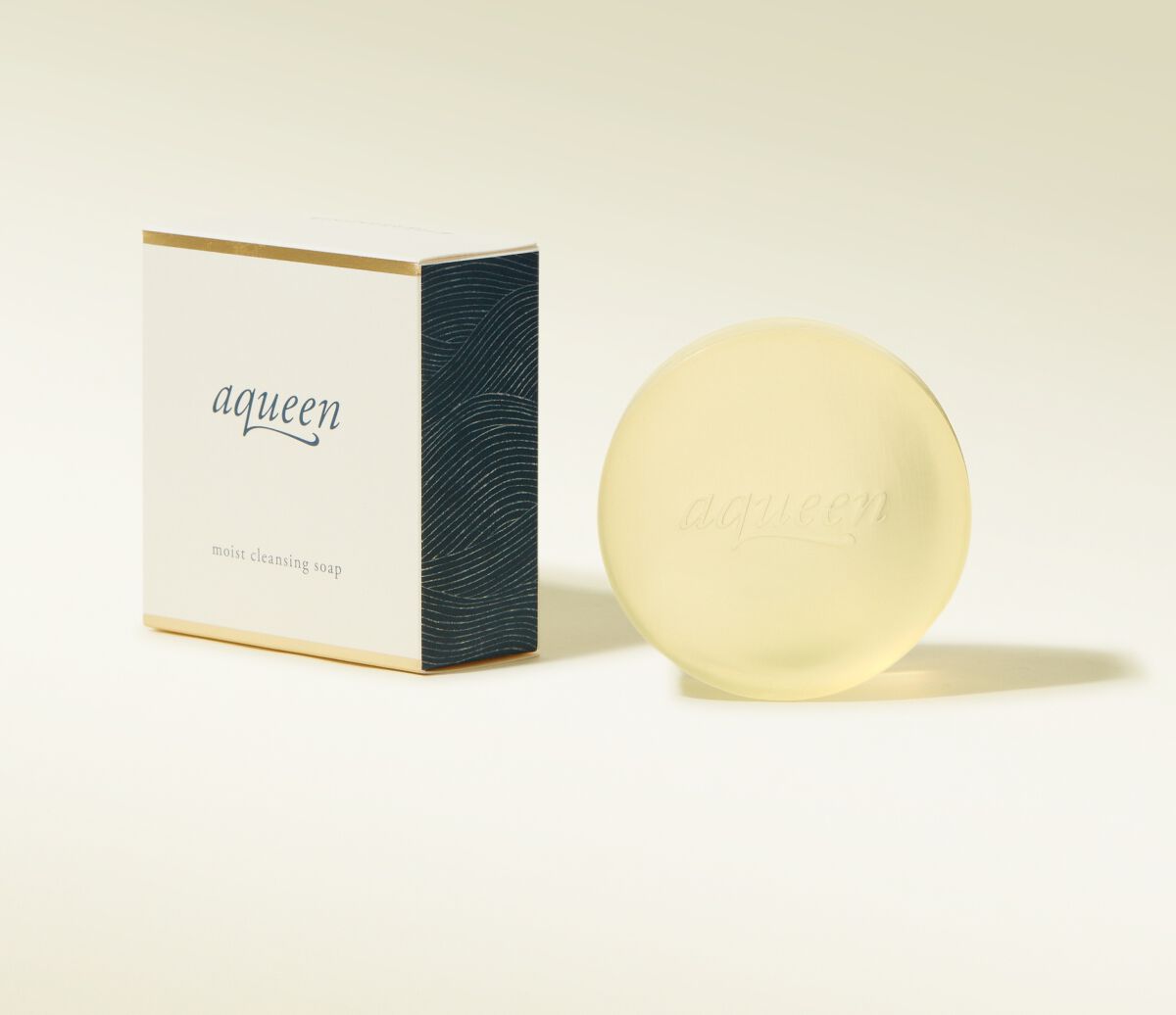 モイストクレンジングソープ aqueen