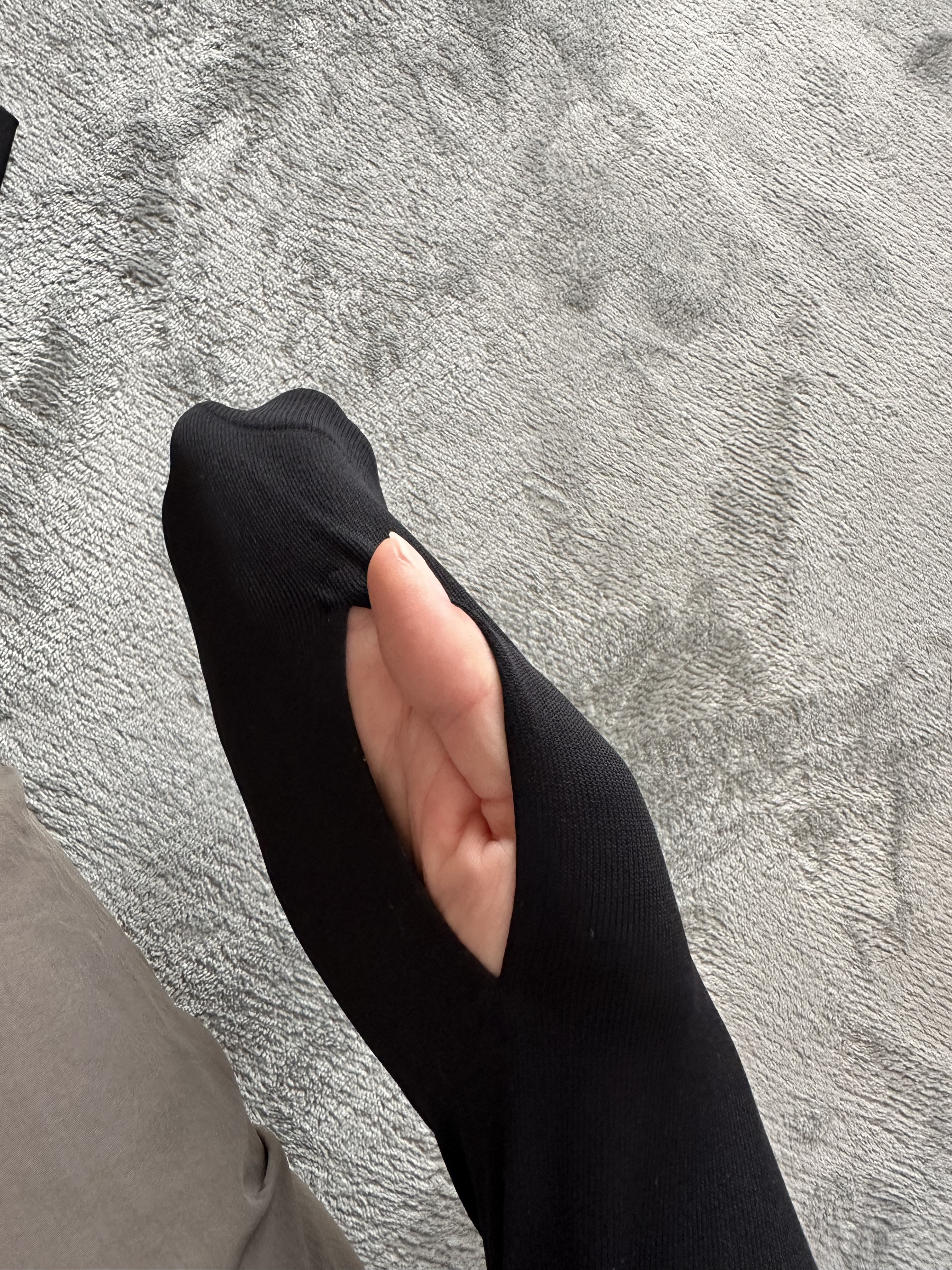 エアリズムUVカットシームレスアームカバー/ユニクロ/ボディグッズを使ったクチコミ（3枚目）