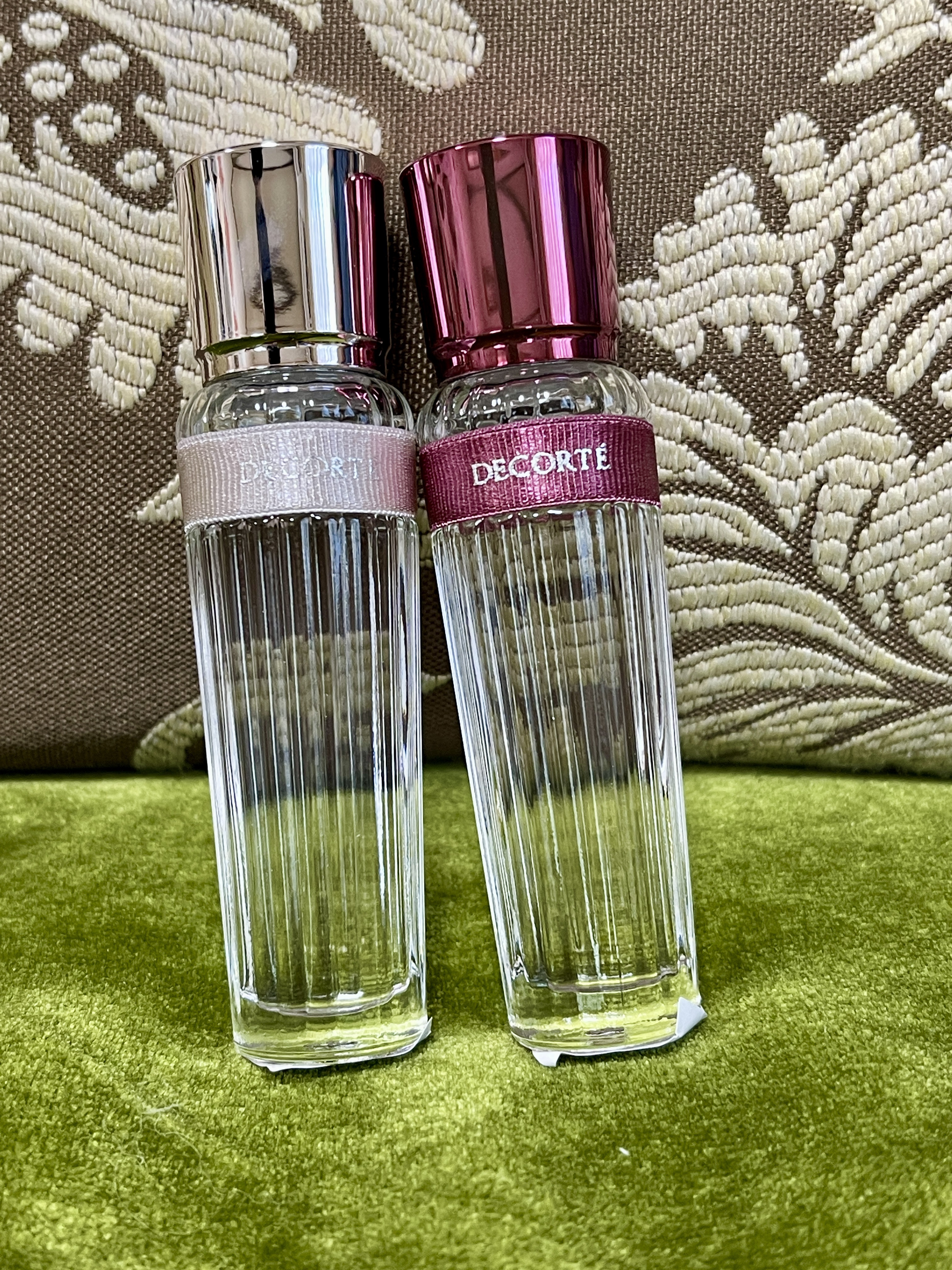 人気ランキング見たのと、
名前に釣られて購入したこちらの商品✨

#キモノユイオードトワレ
#キモノツヤオードトワレ

香水に詳しくないのと、
お鼻が鈍感なので、
詳細なレビューは書けないけども、

どちらもお花の香り
どちらもいい香り

