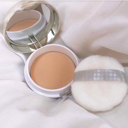 フェイスパウダー ハイカバー  白肌オークル/クリアラスト/プレストパウダーを使ったクチコミ(2枚目)