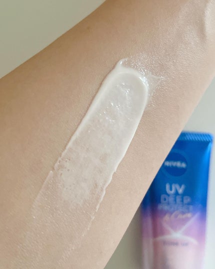 ニベアUV ディープ プロテクト&ケア トーンアップ エッセンス/ニベア/日焼け止めローションを使ったクチコミ(4枚目)