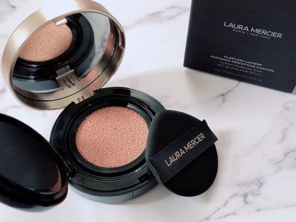 フローレス ルミエール ラディアンス パーフェクティング クッション/ローラ メルシエ/クッションファンデーションを使ったクチコミ(1枚目)