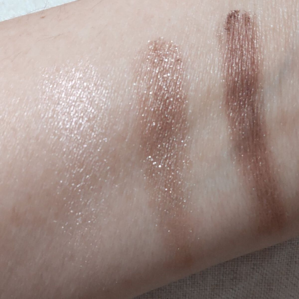 トーンアップアイシャドウ/CEZANNE/アイシャドウパレットを使ったクチコミ（2枚目）