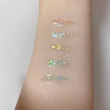 U R GLAM UR GLAM LUXE　GLITTER LIP GLOSSのクチコミ「\URGLAM LUXE グリッターリップグロス/

ラメがたっぷり入ったリップグロス。

パ.....」（2枚目）