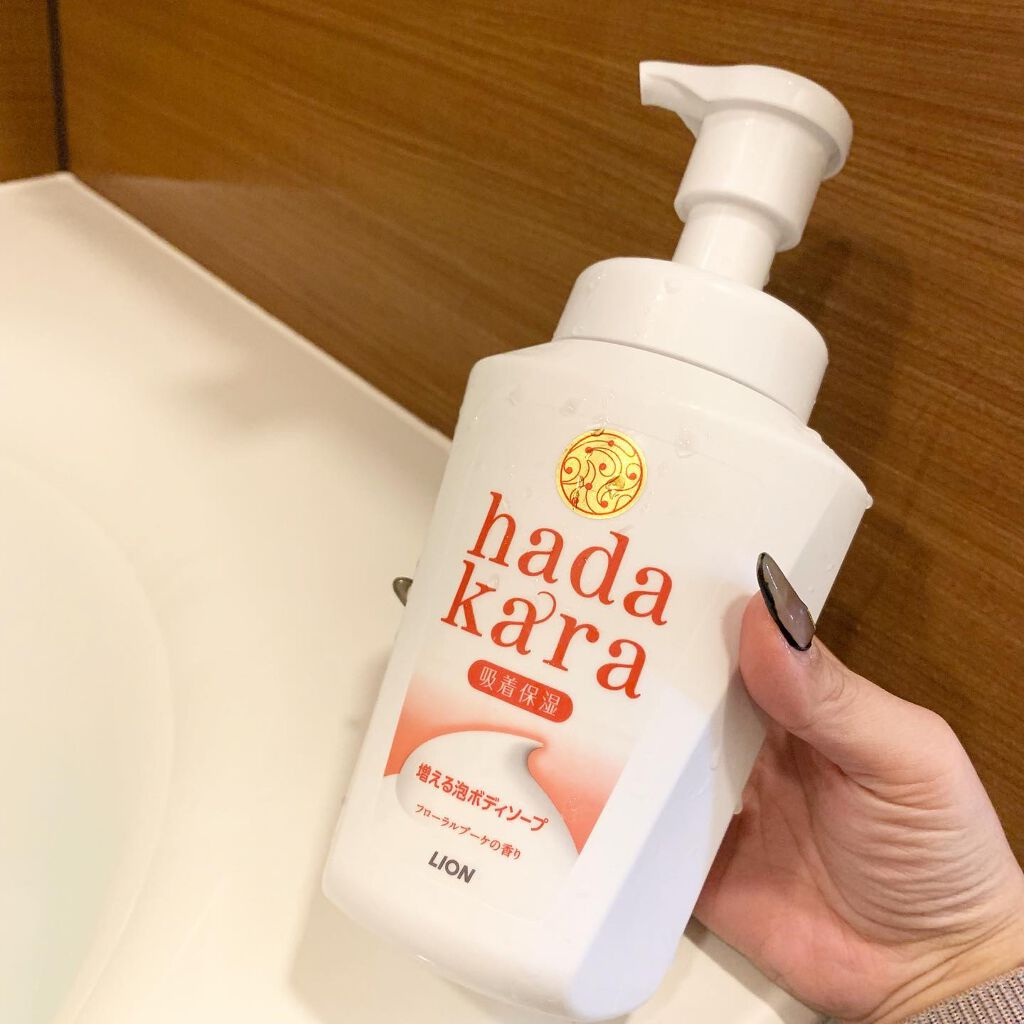 hadakara ボディソープ 泡で出てくるタイプ フローラルブーケの香り/hadakara/ボディソープを使ったクチコミ(1枚目)