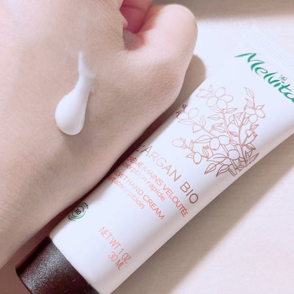 Melvita アルガンビオ オイルイン ハンドクリームのクチコミ「これからの季節にぴったり!
しっかり保湿、ベタベタしない!
香りも良き✨
Melvita
ア.....」(2枚目)