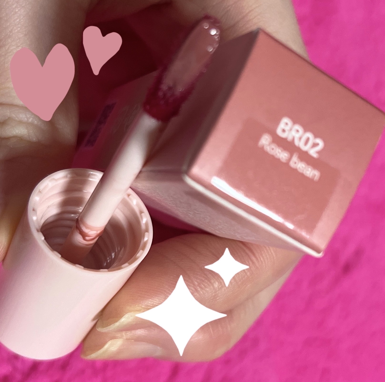 アンドバイロムアンド　グラッシーボムティント BR02 ローズビーン/&nd by rom&nd/リップティントを使ったクチコミ（2枚目）