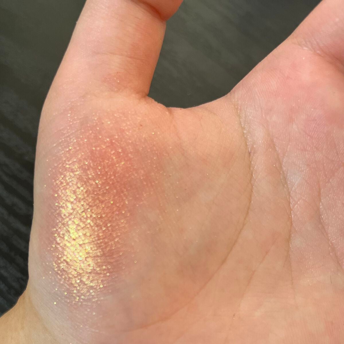 シングルアイシャドウ/aZTK/単色アイシャドウを使ったクチコミ(2枚目)