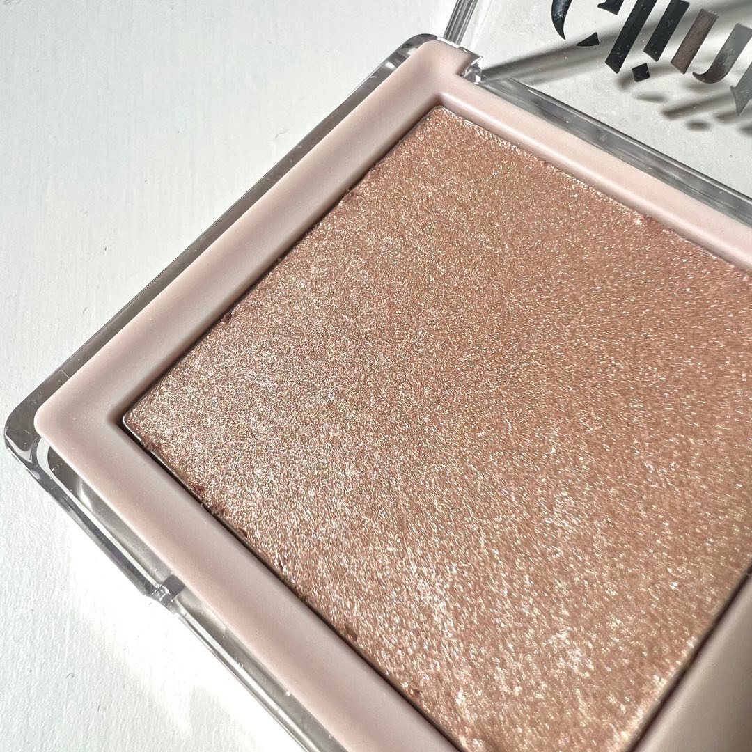 ハイライター Dewy Moon/Glint/パウダーハイライトを使ったクチコミ（2枚目）