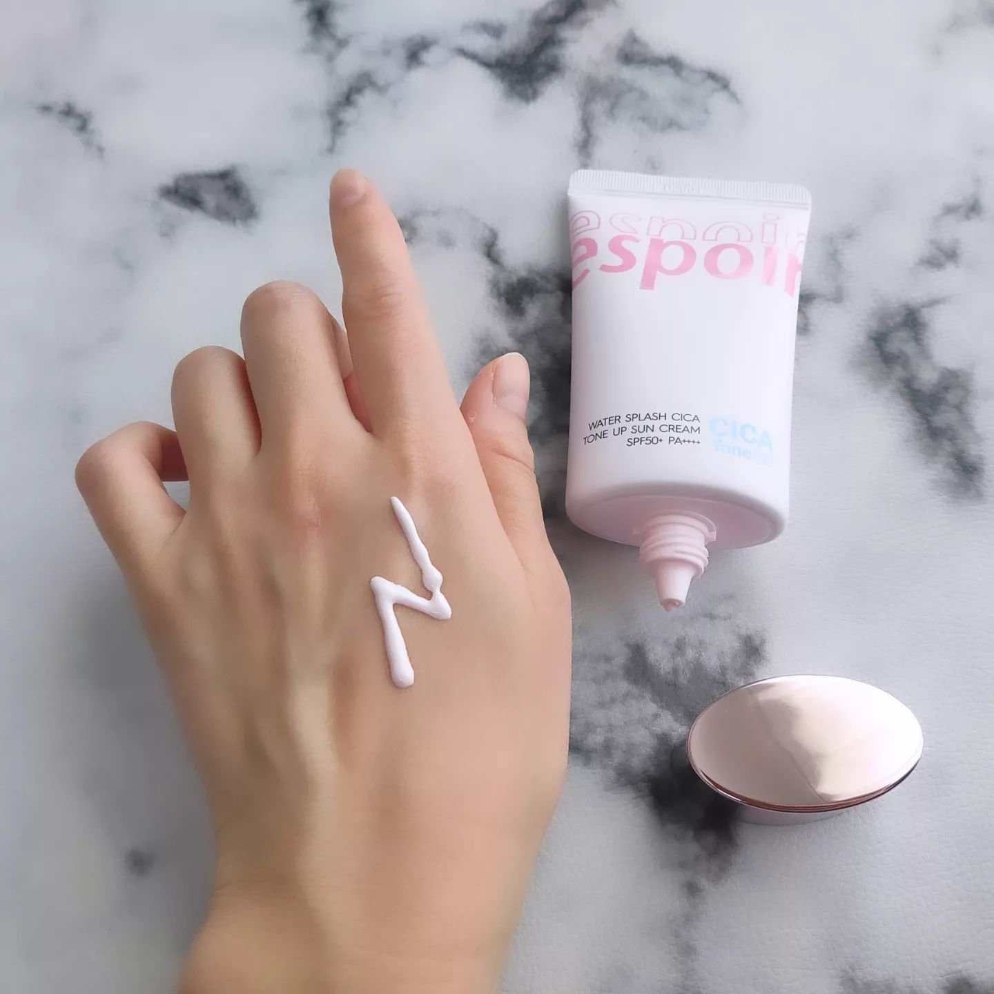 ウォータースプラッシュ サンクリーム フレッシュ CICA/espoir/化粧下地を使ったクチコミ（2枚目）