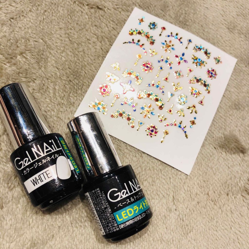 m! on LIPS 「\初心者セルフジェルネイル💅/セリアのベース/トップコートとホ..」(2枚目)