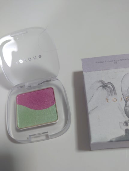 ペタル フロート アイシャドウ/to/one/アイシャドウパレットを使ったクチコミ(1枚目)