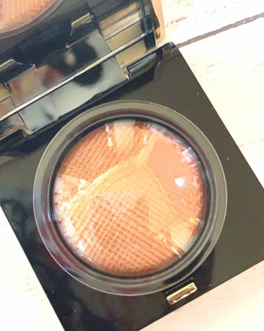 BOBBI BROWN スキン スムージング ポア パーフェクターのクチコミ「#ボビイブラウン でお買い物♥︎
ファンデーションと、下地と、アイシャドウ♥︎
全部プレゼント.....」（2枚目）