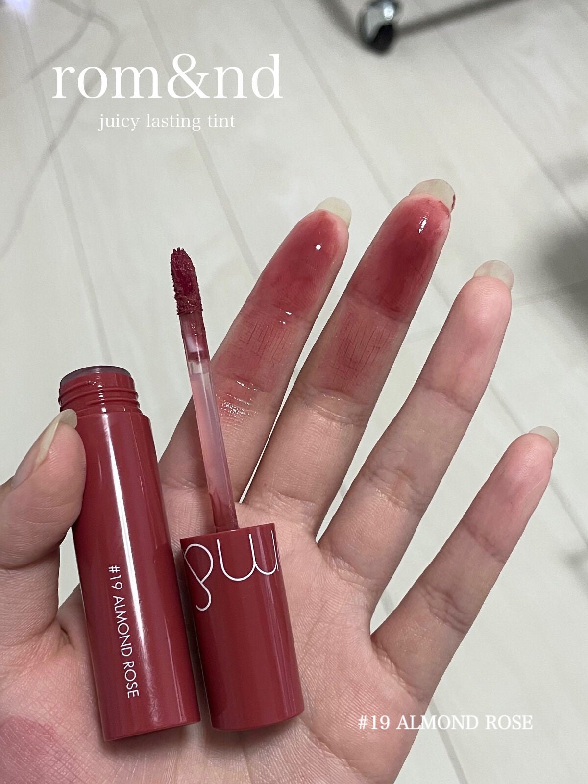 ジューシーラスティングティント/rom&nd/リップティントを使ったクチコミ(2枚目)