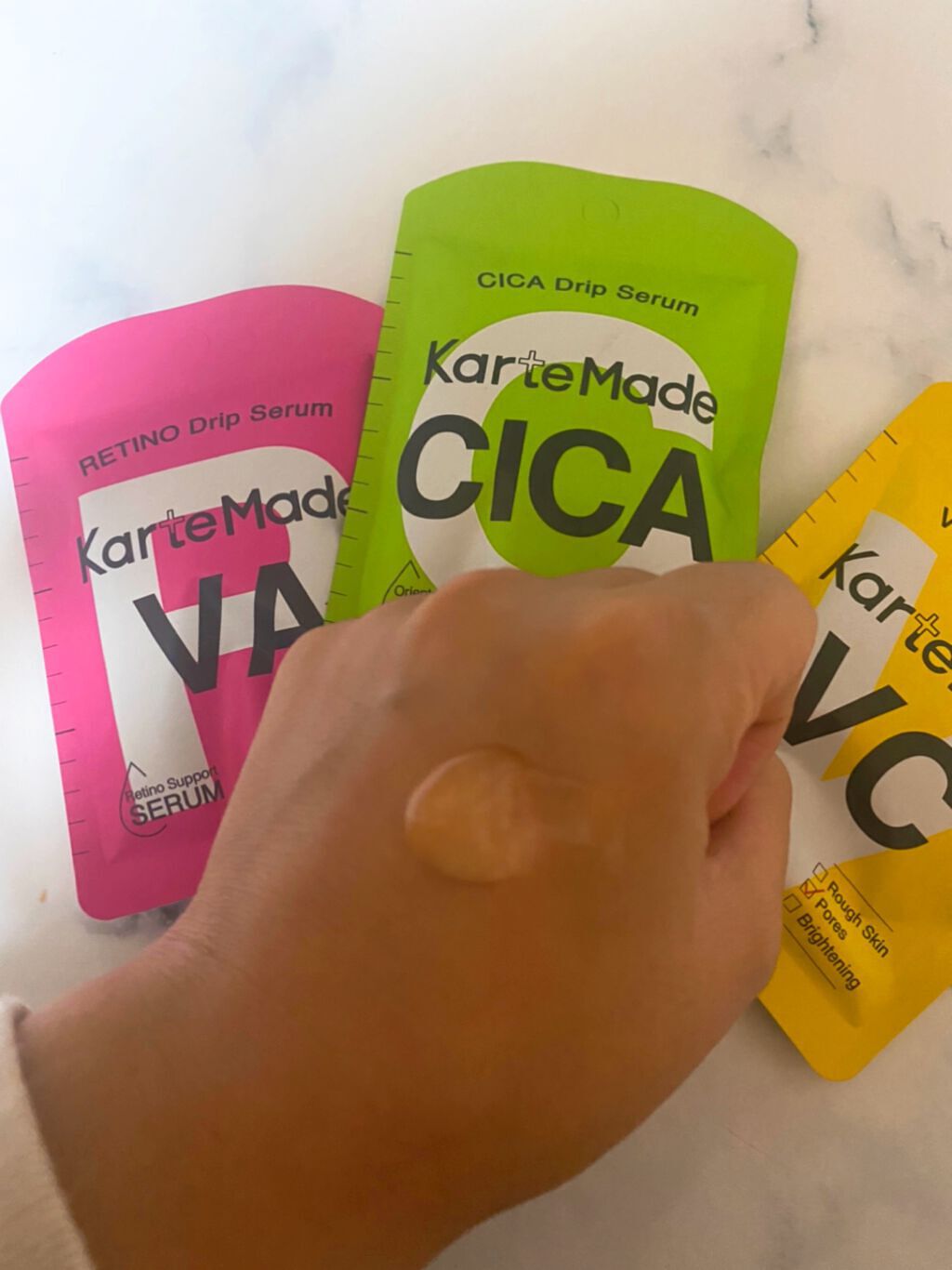 よしの on LIPS 「とっても可愛いパッケージの美容液をご紹介🕯𓈒𓏸Kart..」(3枚目)