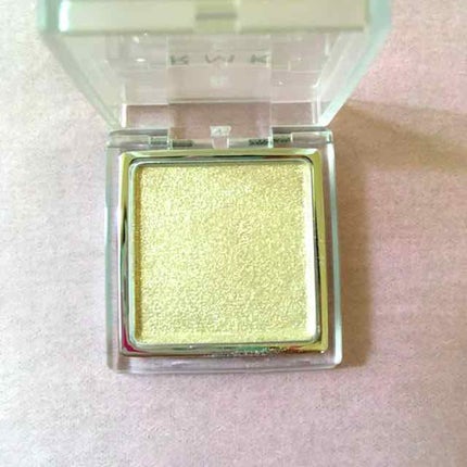 インジーニアス パウダーアイズ N/RMK/単色アイシャドウを使ったクチコミ(2枚目)