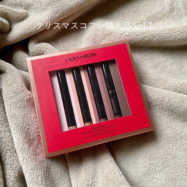 \スティックアイシャドウで落ちないメイク/

LAURA MERCIER | Mini Caviar Stick Collection

最近ローラメルシエ愛が急上昇しています…

こちらはUK版のキャ