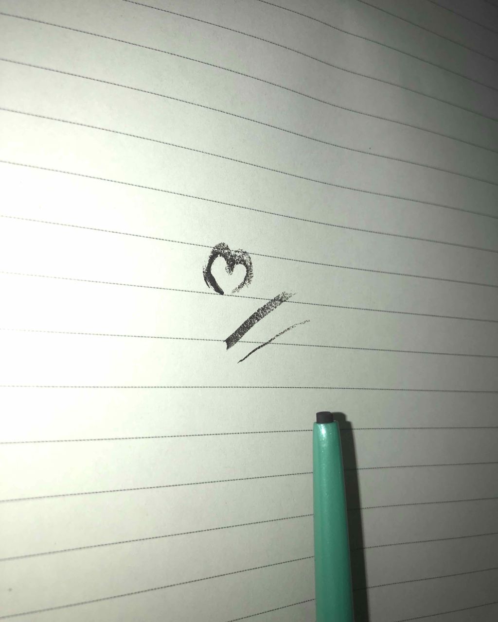 「密着アイライナー」クリームペンシル/デジャヴュ/ペンシルアイライナーを使ったクチコミ(3枚目)