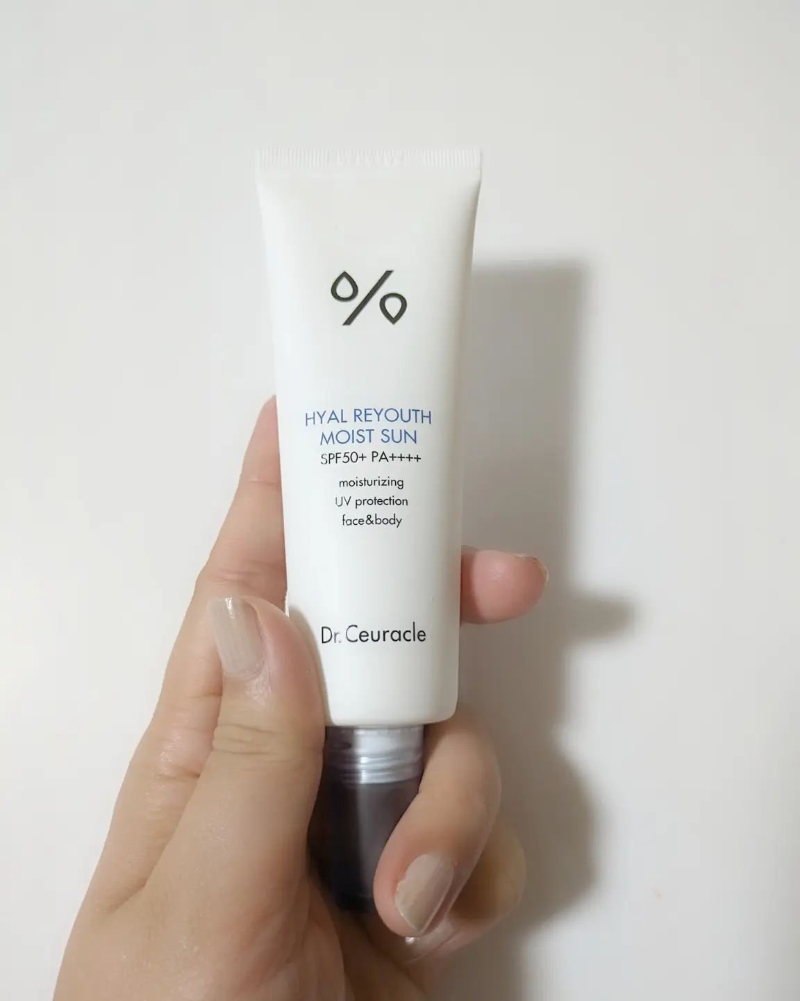 Dr.Ceuracle ヒアルリユースモイストサンのクチコミ「🌸ヒアルリユースモイストサン
SPF50+/PA++++

軽いつけ心地で日焼け止めの重さは全.....」（1枚目）