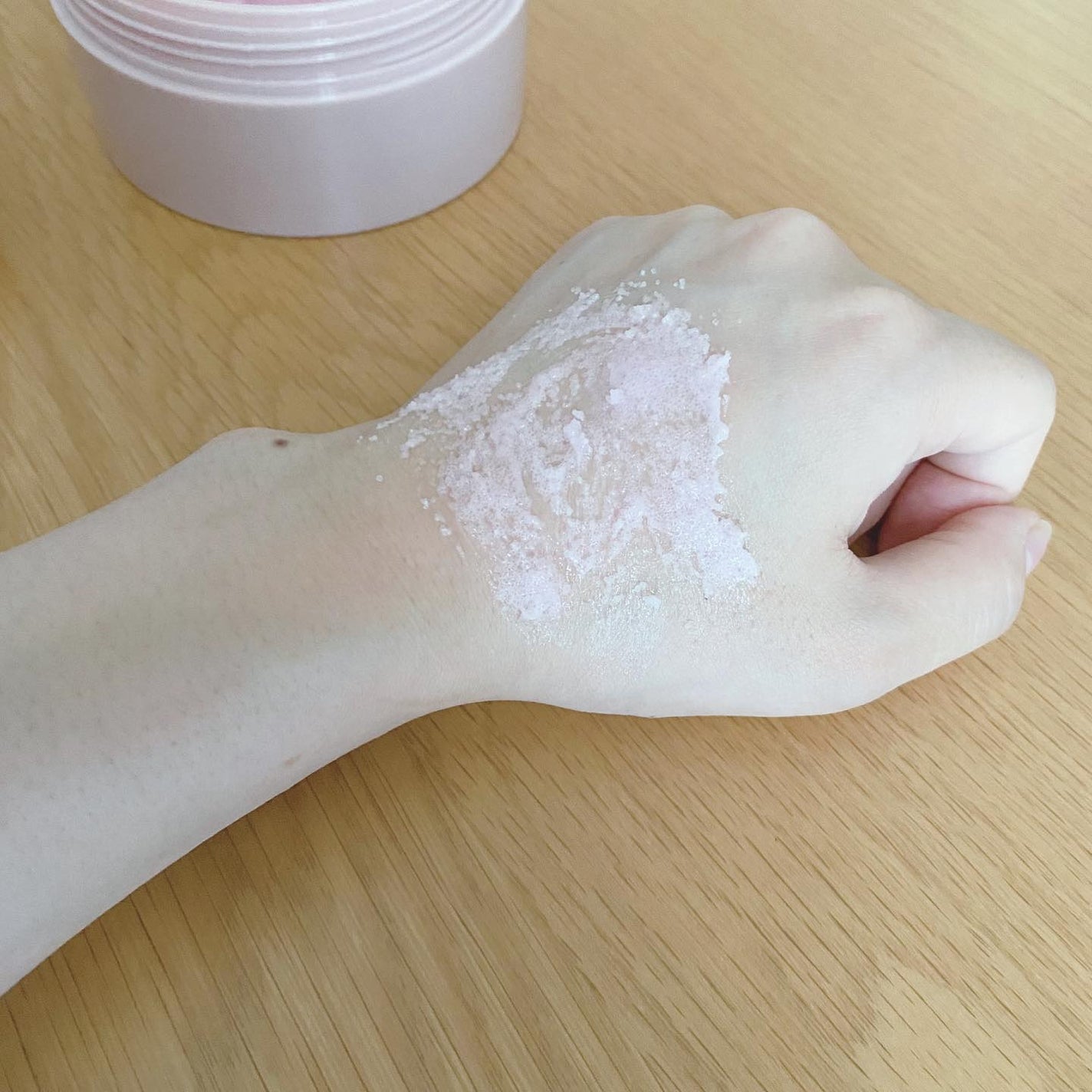 Q+Me スウィート ボム タラソ スクラブ/AGARISM/バスト・ヒップケアを使ったクチコミ(4枚目)