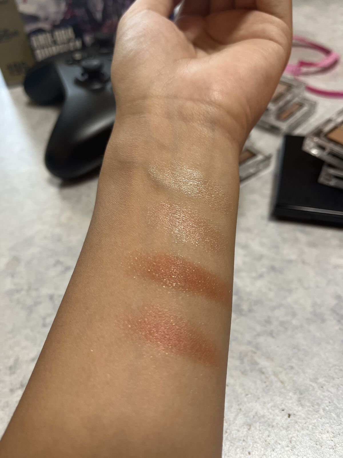 コンパクトアディクション リミテッド エディション 99＋/ADDICTION/アイシャドウパレットを使ったクチコミ（2枚目）