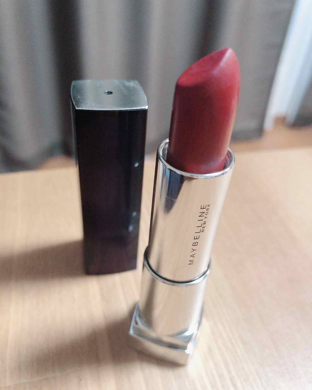 カラーセンセーショナル リップスティック B ＜ローデッド ボールズ コレクション＞ 05 モード バーガンディ/MAYBELLINE NEW YORK/口紅を使ったクチコミ（1枚目）