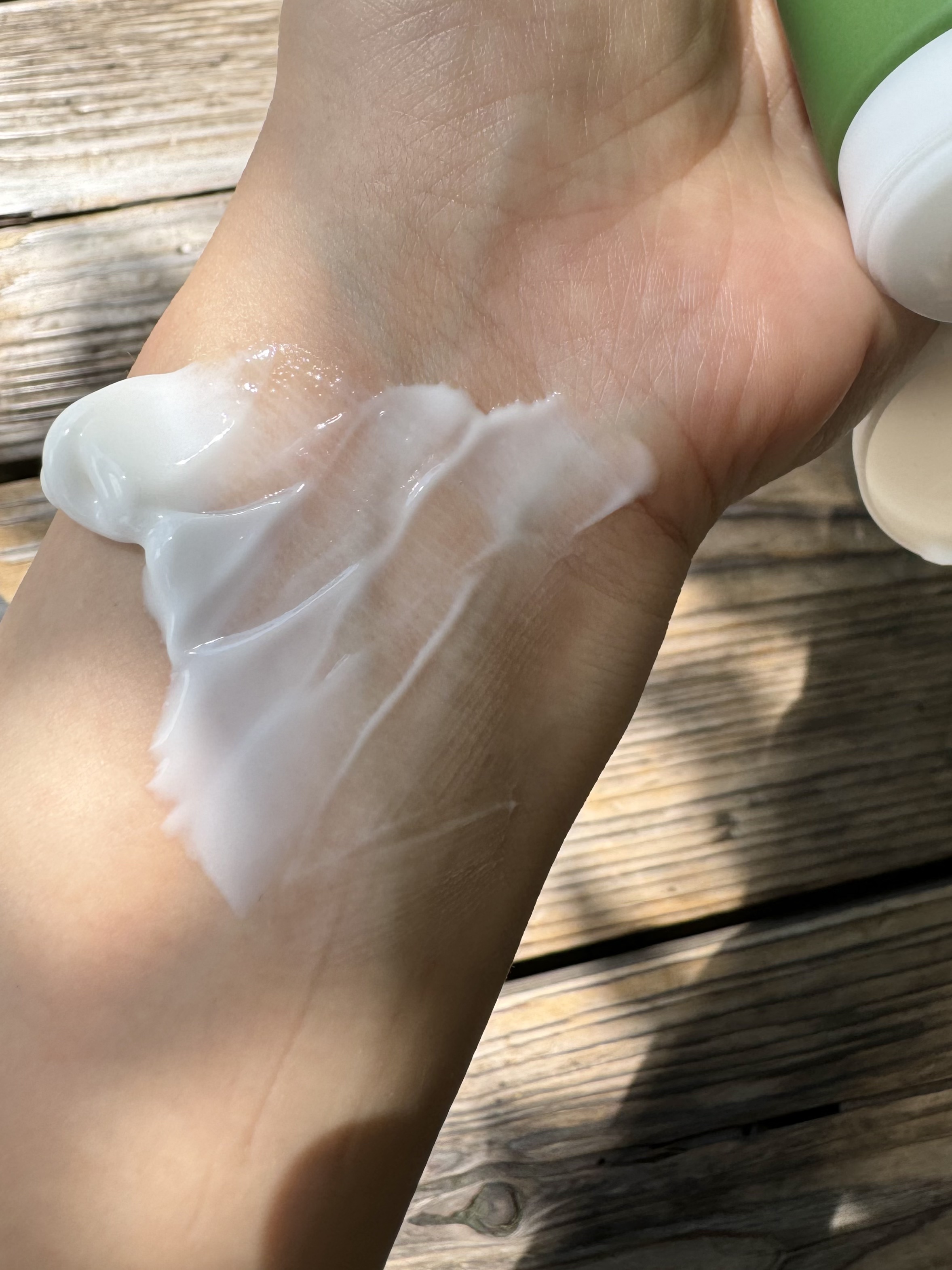 ハンド＆ネイルクリーム クラシック 3OML ミニ/カミール/ハンドクリームを使ったクチコミ（3枚目）