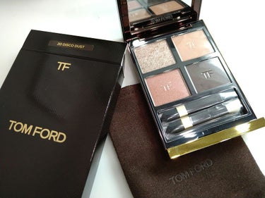 アイ カラー クォード/TOM FORD BEAUTY/パウダーアイシャドウを使ったクチコミ（1枚目）