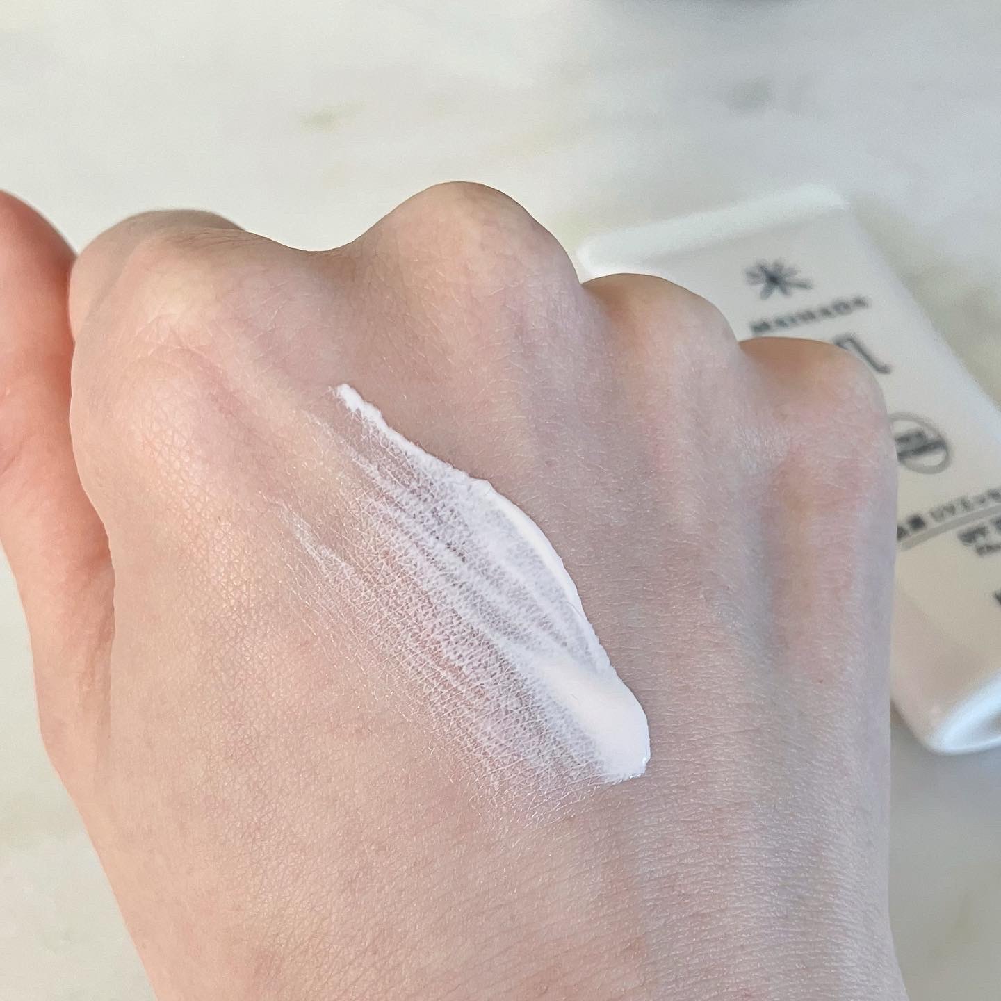 肌潤 UVエッセンス/米肌/日焼け止めローションを使ったクチコミ（3枚目）