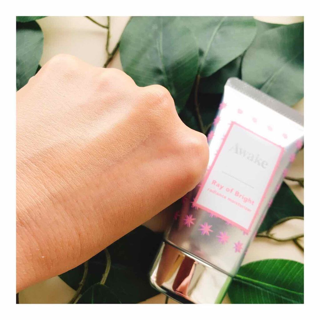 レイオブブライト ラディアンス モイスチュアライザー/Awake/化粧下地を使ったクチコミ（3枚目）