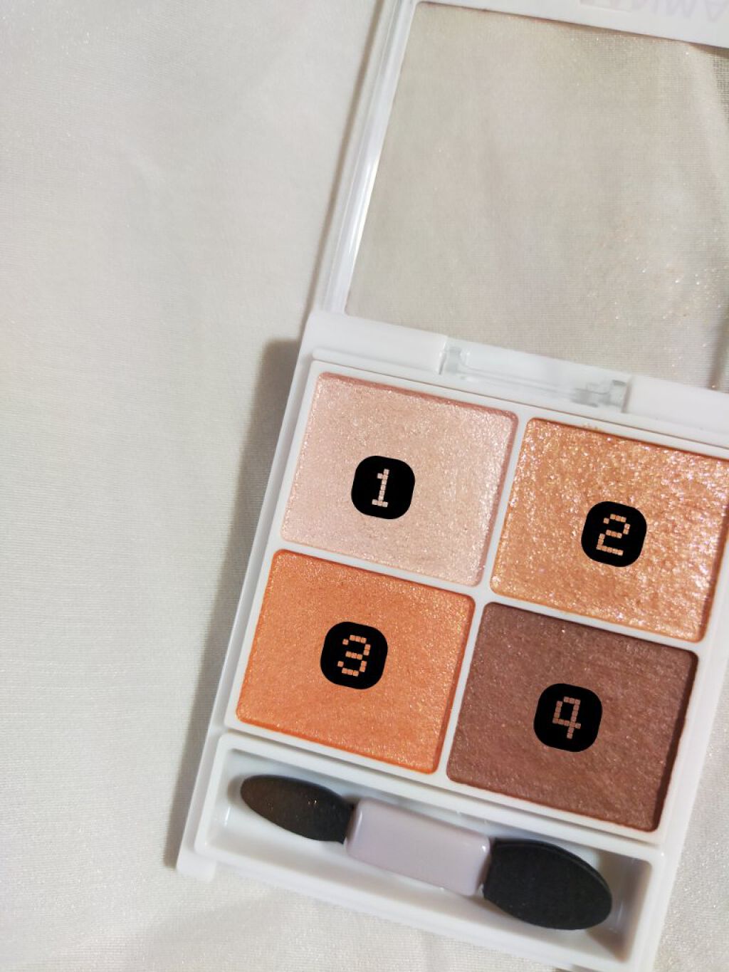 シルキースフレアイズ/キャンメイク/アイシャドウパレットを使ったクチコミ（2枚目）