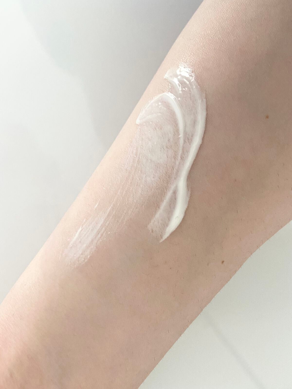 ホワイトニングUV ジェル AA/アネッサ/日焼け止め・UVケアを使ったクチコミ(3枚目)