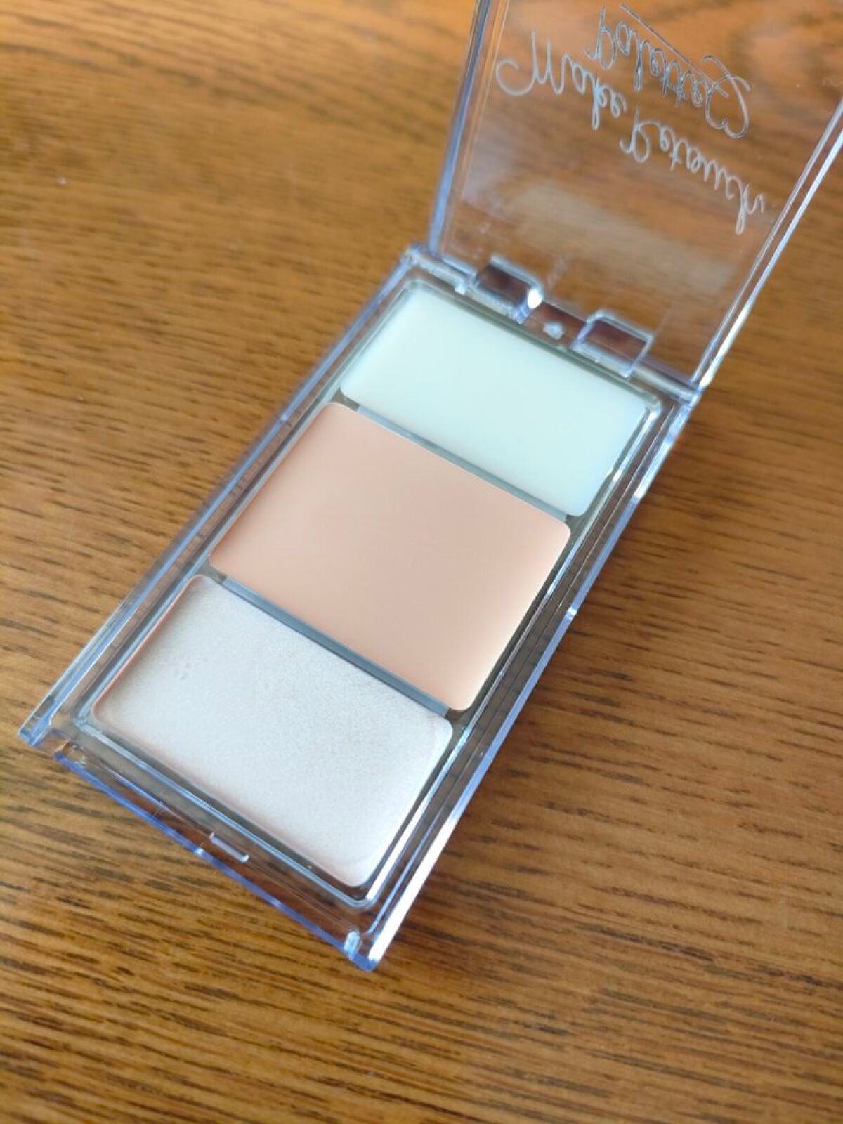 メイクリタッチパレット/KiSS/パレットコンシーラーを使ったクチコミ(2枚目)