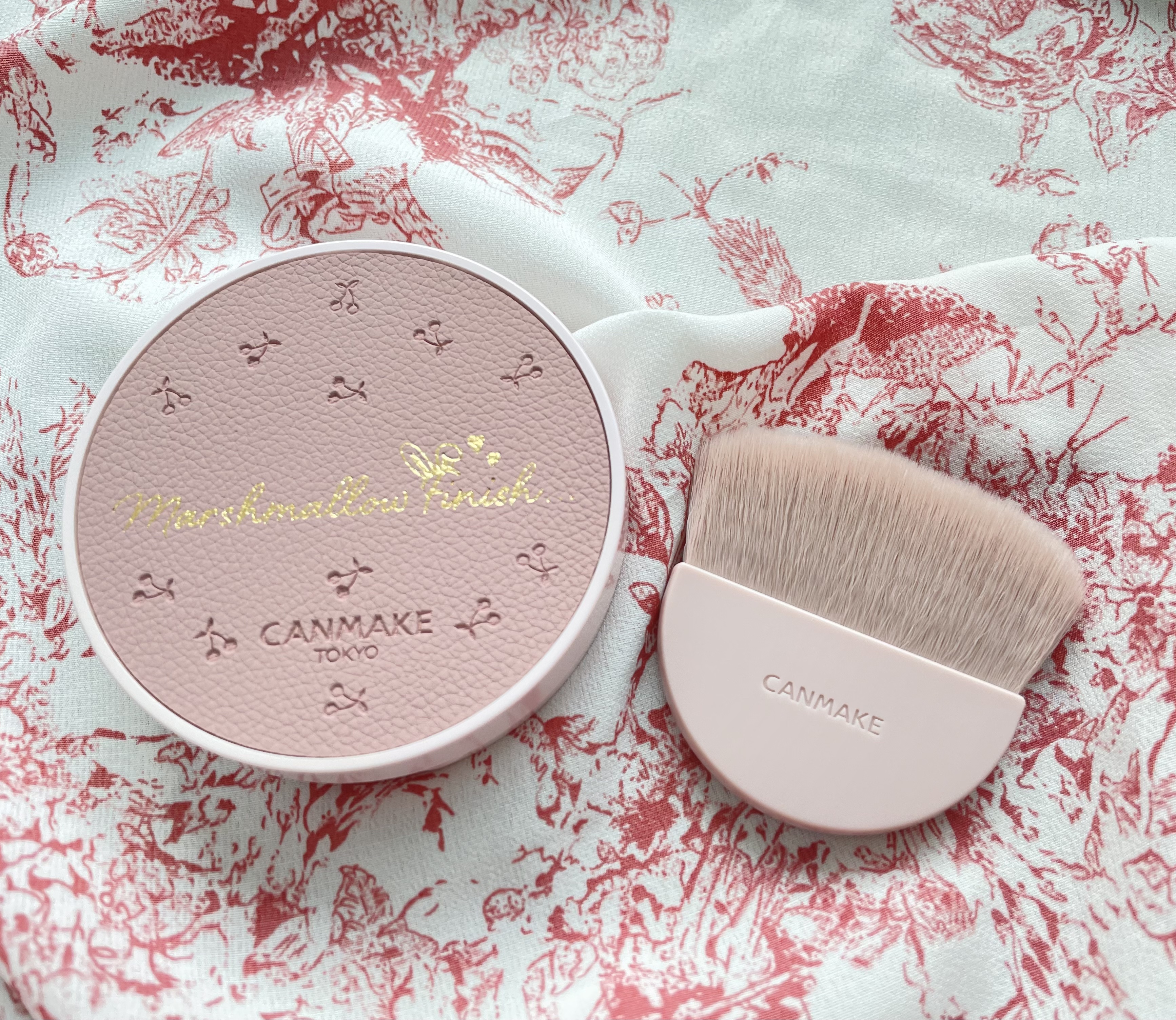 マシュマロフィニッシュパウダー ML マットライトオークル（限定パッケージ）/キャンメイク/プレストパウダーを使ったクチコミ（1枚目）