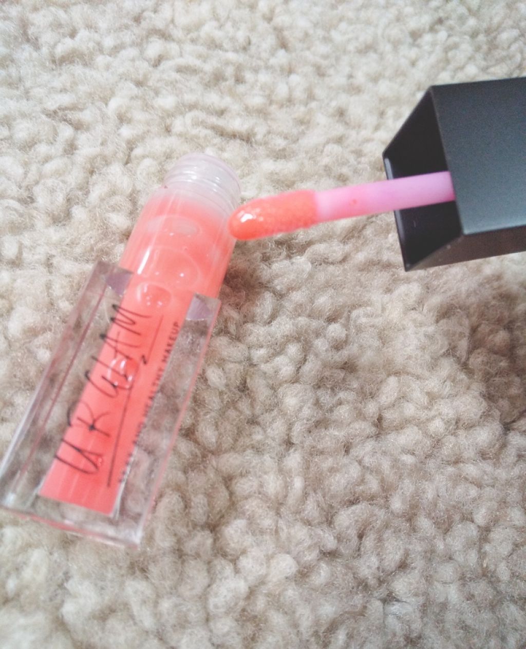 UR GLAM LIP OIL/U R GLAM/リップグロスを使ったクチコミ(2枚目)