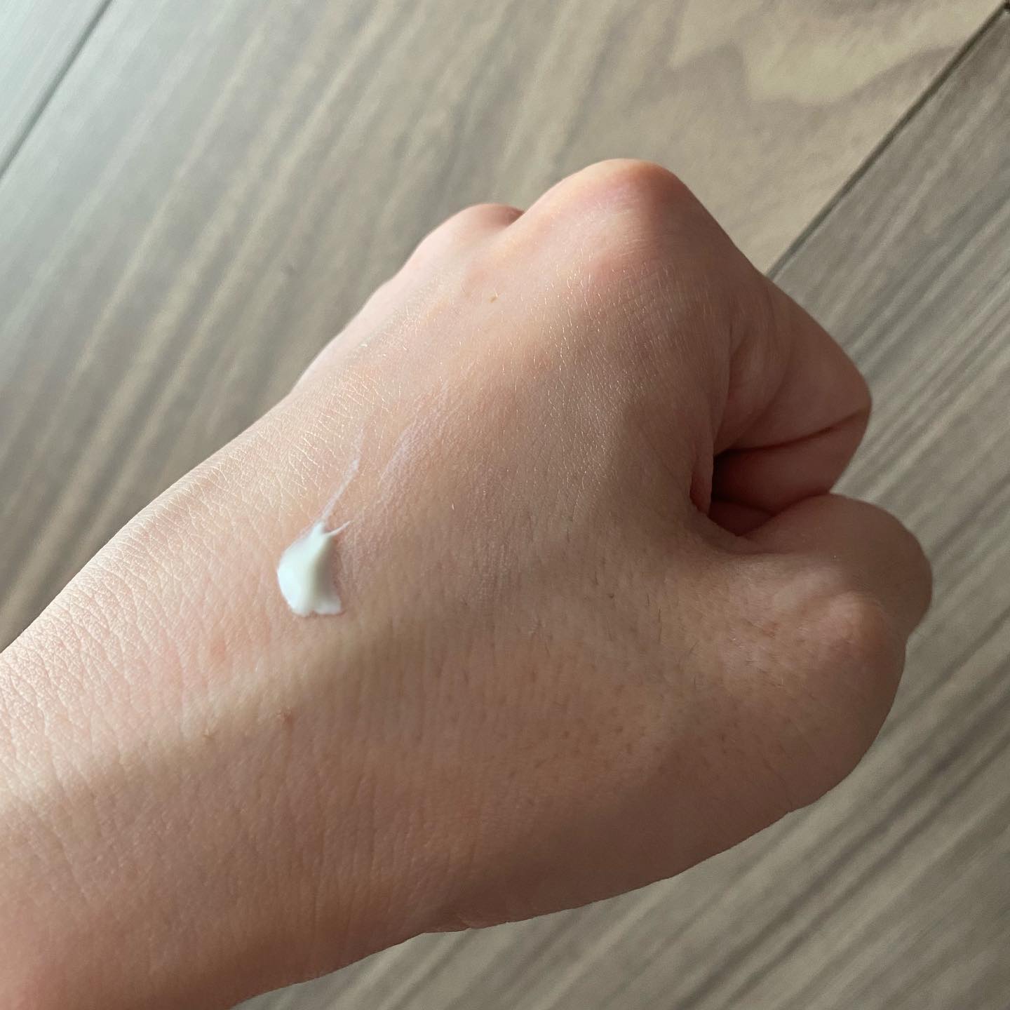 サンシェルター マルチ プロテクション ベリーウォーターレジスタント 35g/DECORTÉ/日焼け止めミルクを使ったクチコミ（2枚目）