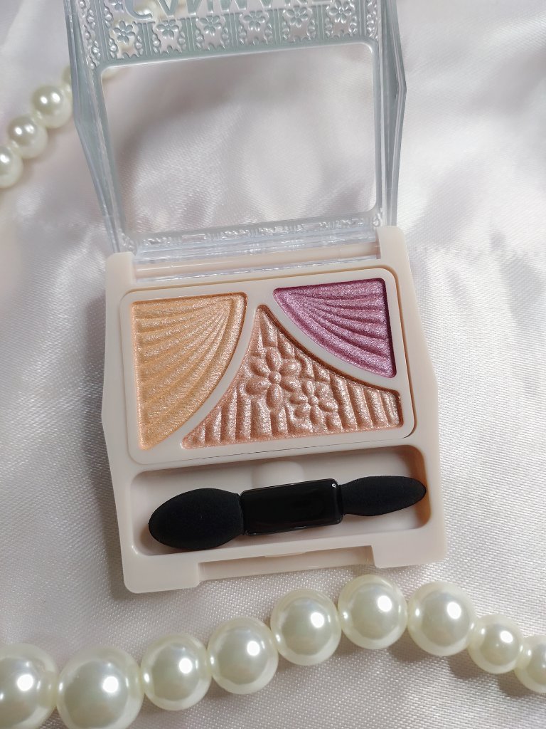 ジューシーピュアアイズ/キャンメイク/アイシャドウパレットを使ったクチコミ（3枚目）