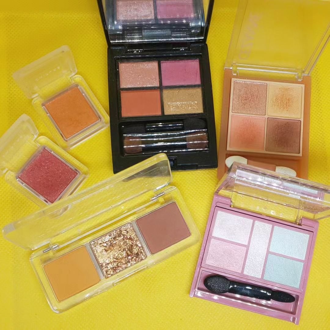 ミネラルクラッシィシャドー/エトヴォス/アイシャドウパレットを使ったクチコミ(2枚目)