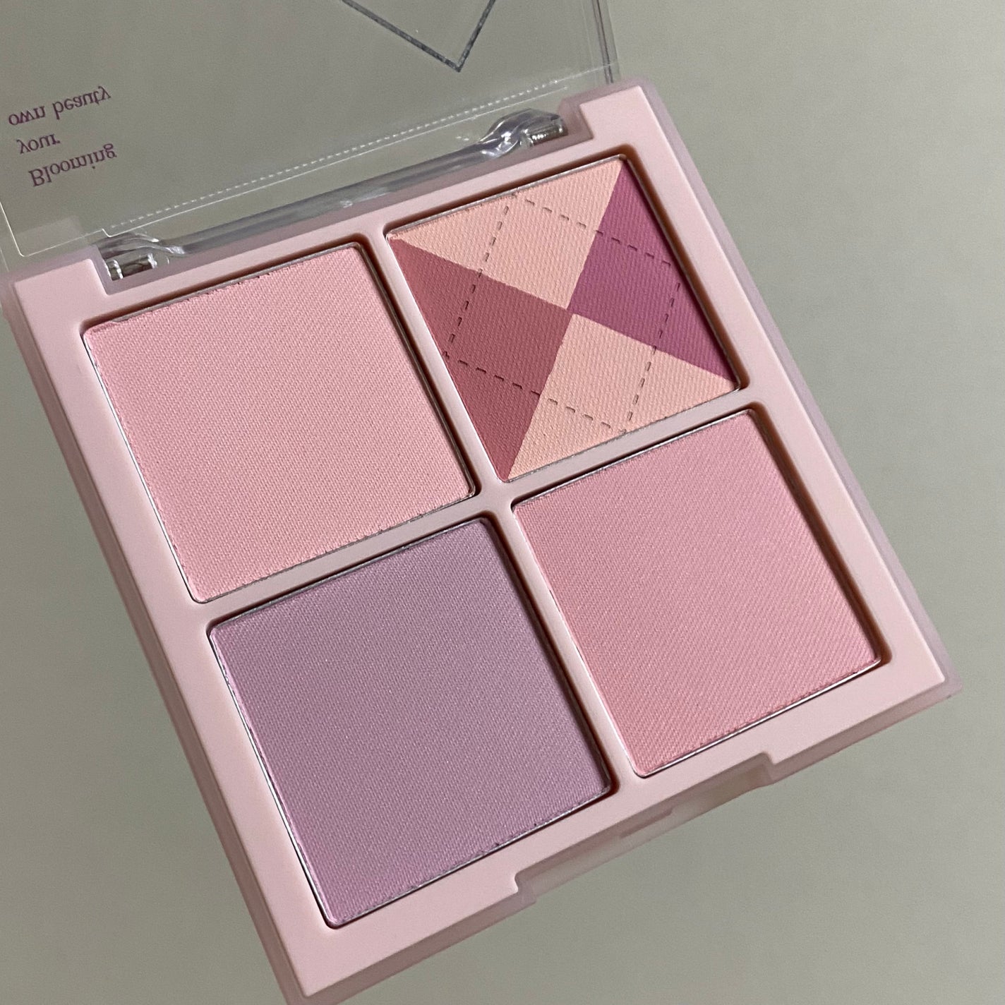 ブレンディングムードチーク/dasique/パウダーチークを使ったクチコミ(1枚目)