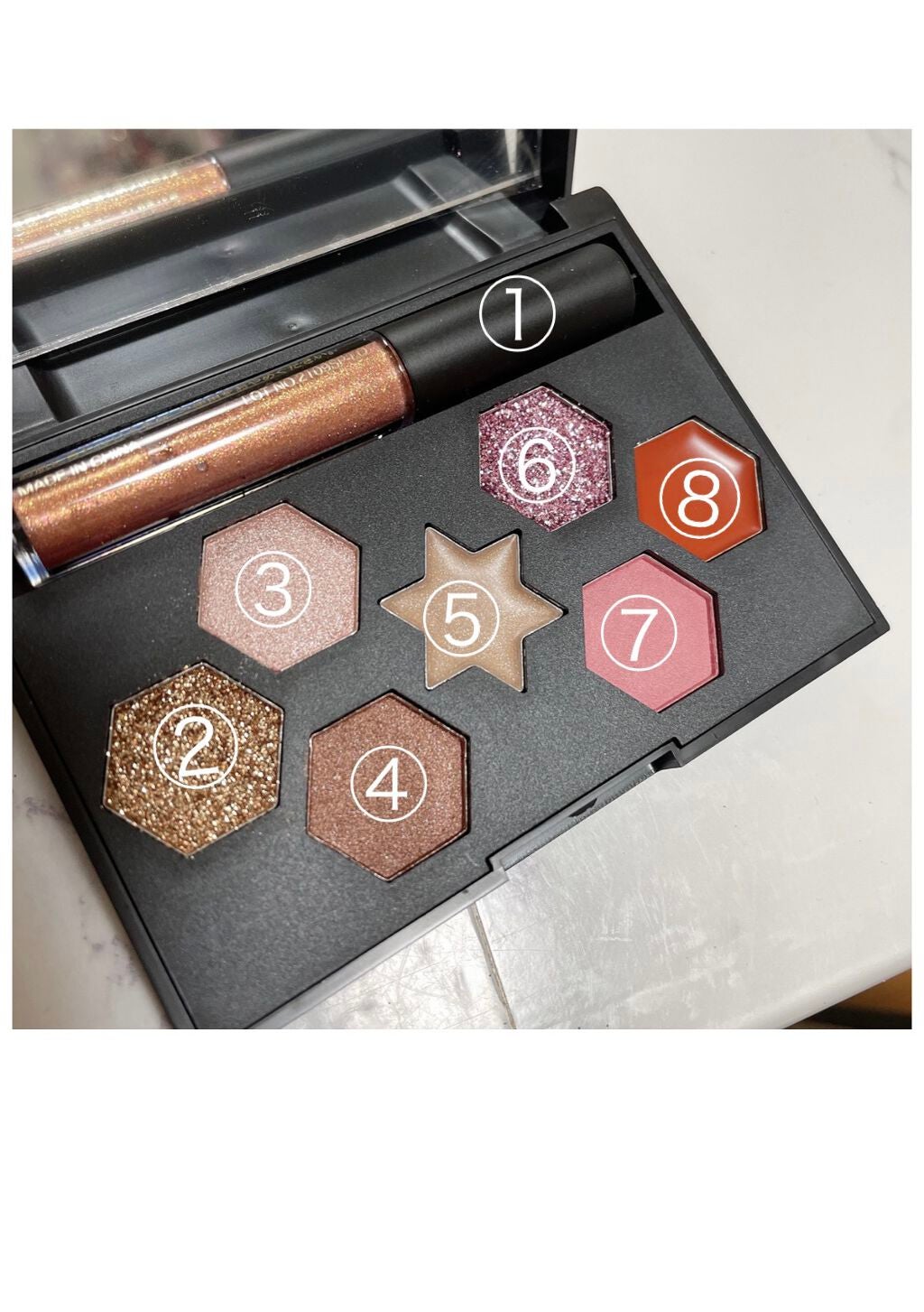 and us ウィンターコフレパレット/3COINS/メイクアップキットを使ったクチコミ(2枚目)