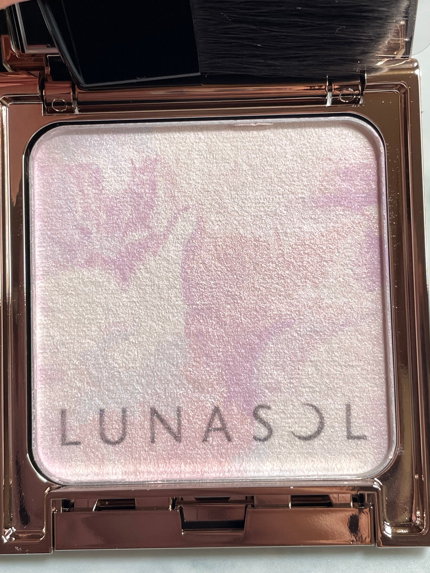 ❤︎TOMO❤︎ on LIPS 「お久しぶりです🙇🏻♀️̖́-LUNASOL
全国発売日:11..」(4枚目)