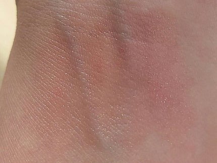 misaki on LIPS 「全然無くならないですが、大好きなチーク。#ボームエサンシエルロ..」(5枚目)